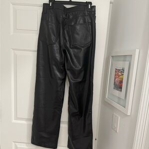 Abercrombie 90 The 90s relaxed high rise VEGAN leather